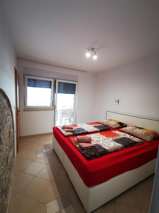 Meressa Paolia Apartments Novigrad  Екстер'єр фото
