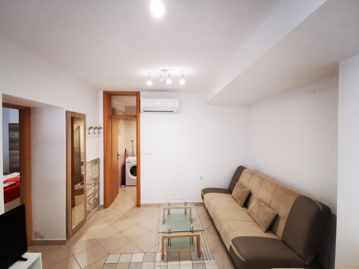 Meressa Paolia Apartments Novigrad  Екстер'єр фото