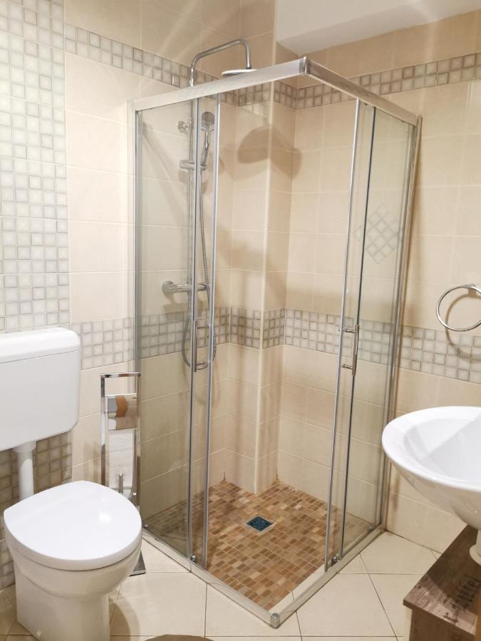 Meressa Paolia Apartments Novigrad  Екстер'єр фото
