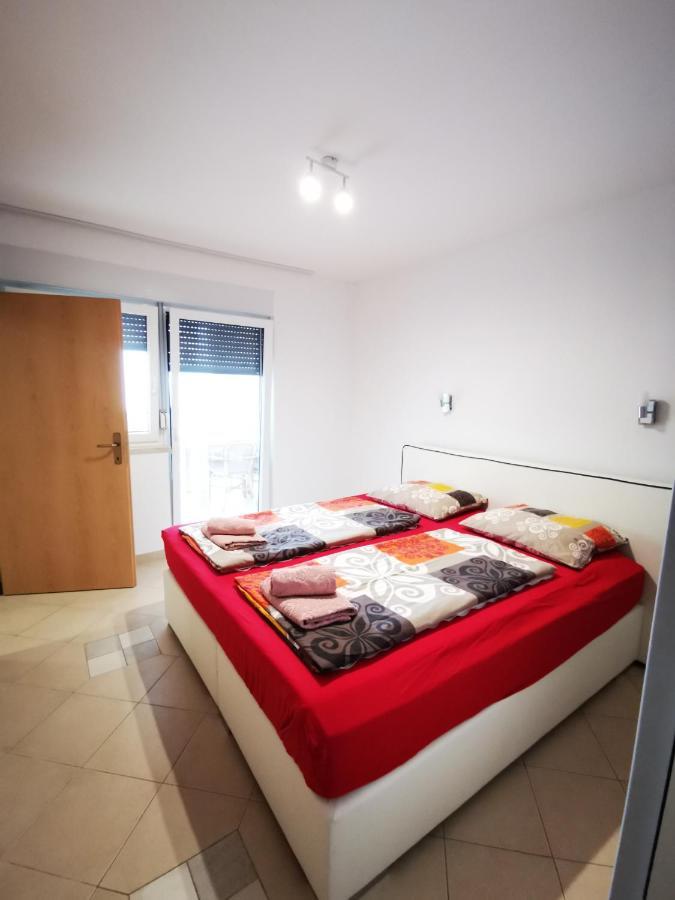 Meressa Paolia Apartments Novigrad  Екстер'єр фото