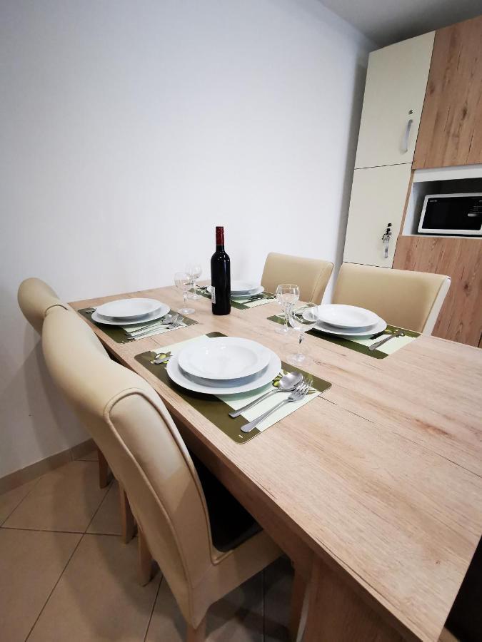 Meressa Paolia Apartments Novigrad  Екстер'єр фото