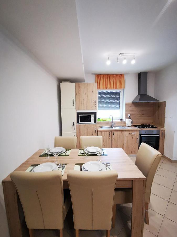 Meressa Paolia Apartments Novigrad  Екстер'єр фото
