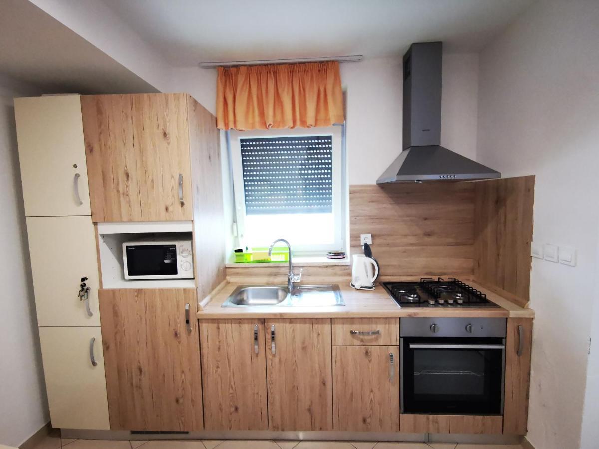 Meressa Paolia Apartments Novigrad  Екстер'єр фото