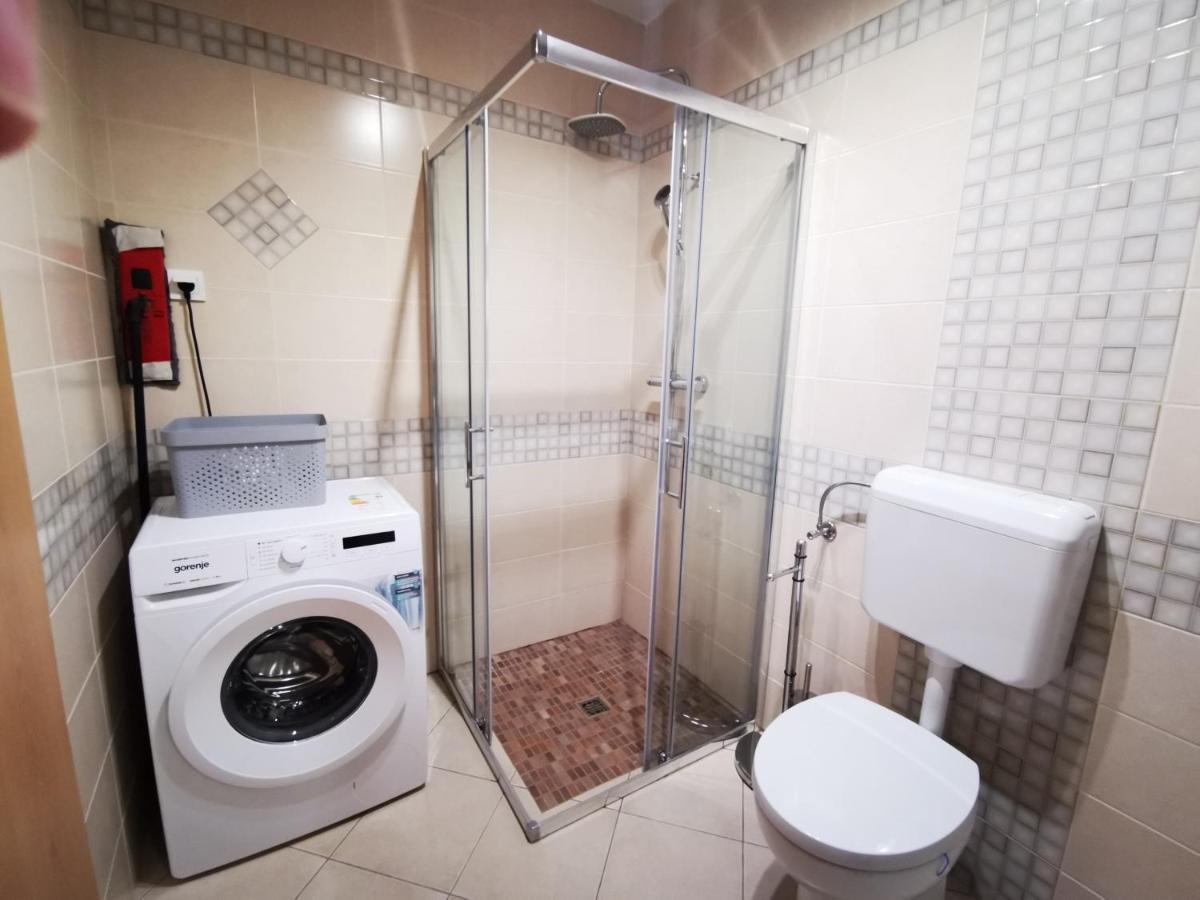 Meressa Paolia Apartments Novigrad  Екстер'єр фото